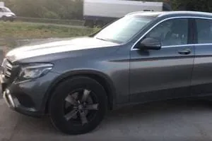 Mercedes E-class в Делимобиле — салон